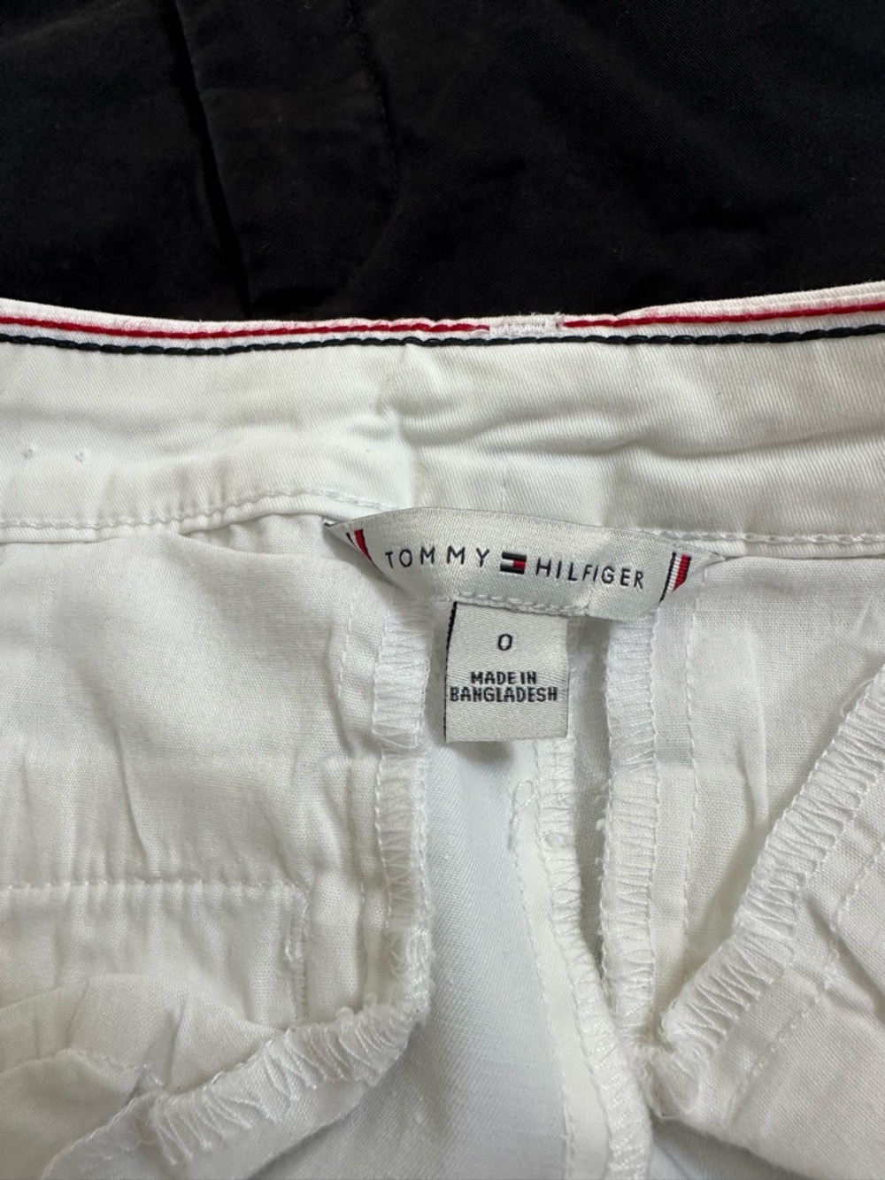 Tommy Hilfiger Classic Stretch Women's Shorts Lot of 2 Black White Size 0 Preppy - Picture 4 of 13